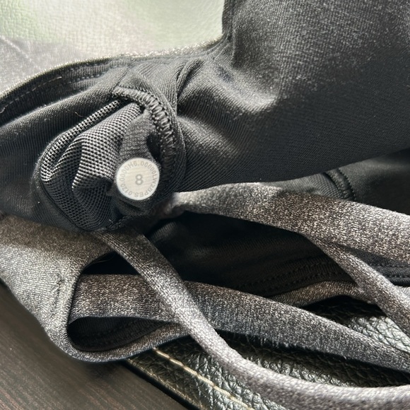 Lululemon Energy Bra High Neck Grey Lycra Lightweight Sz 8 - Picture 6 of 8